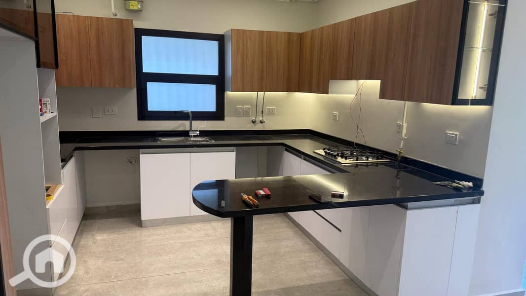 4 4d6536e7-6c1f-4b2a-bd90-c76f6be31992. jpg