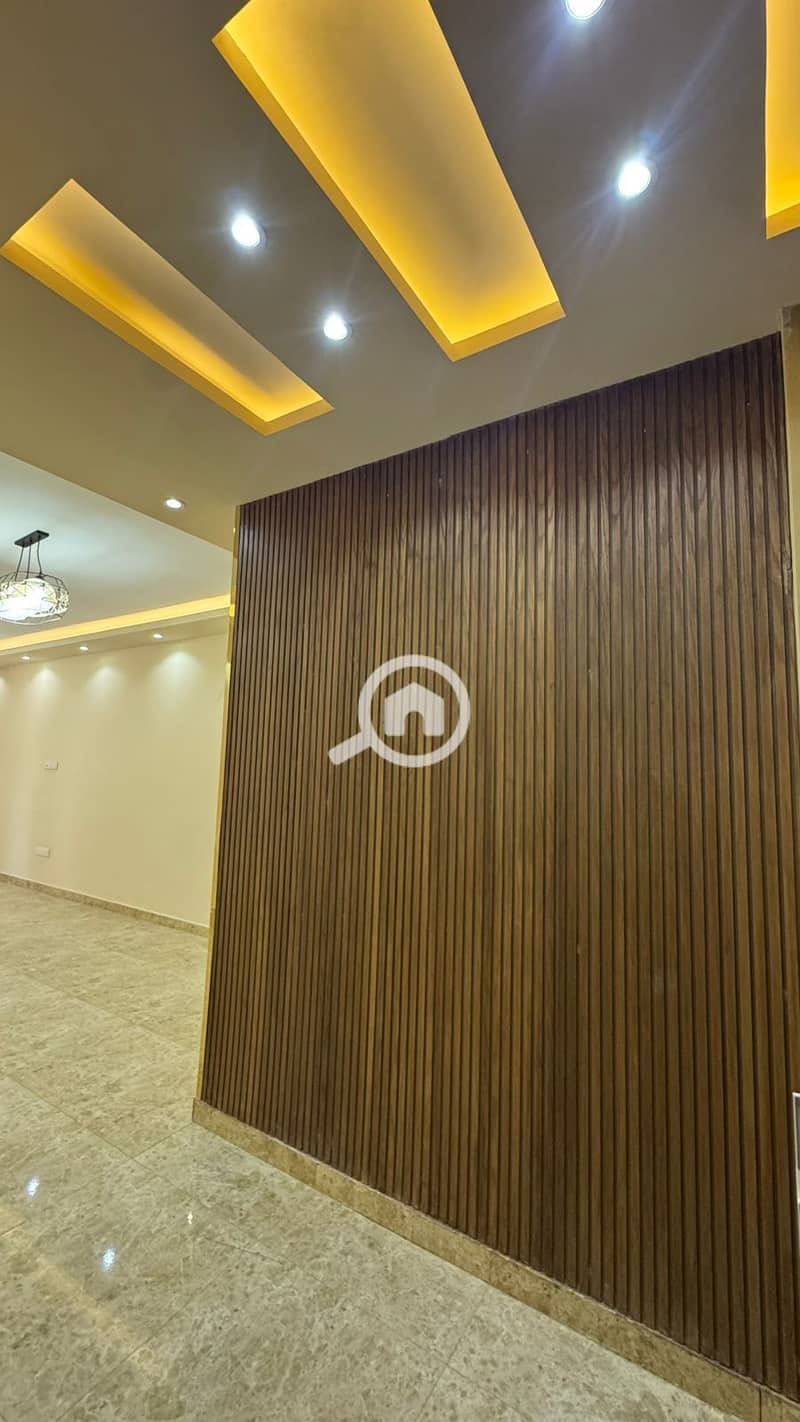 4 WhatsApp Image 2025-11-09 at 12.24. 16_5bea2bae. jpg