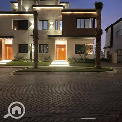 توين هاوس 5 غرف نوم للبيع في القاهرة الجديدة، القاهرة - WhatsApp Image 2022-04-10 at 2.04. 45 PM (1). jpeg