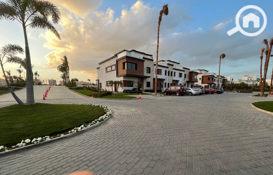 4 WhatsApp Image 2022-04-10 at 2.04. 48 PM (1). jpeg