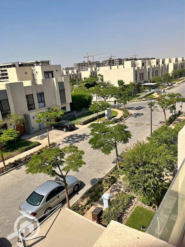 6 532256956_1935442863946031_81649524388096833_n. jpg