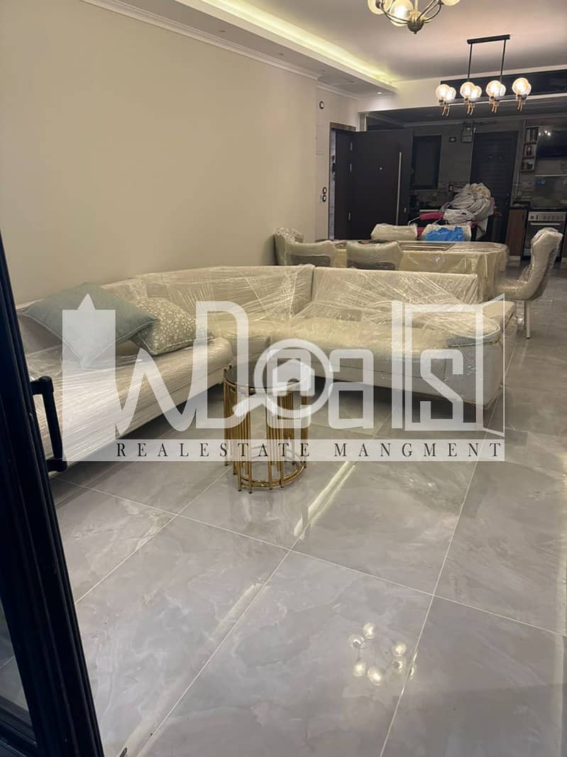 5 35309d54-21ed-43f5-9884-44b86abd07a7. jpg