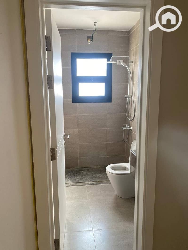 4 WhatsApp Image 2025-10-13 at 12.37. 14 PM (1). jpeg