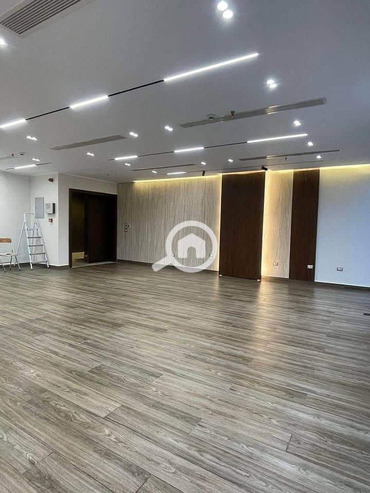 5 574572322_2426876174374035_7045172839270466023_n. jpg