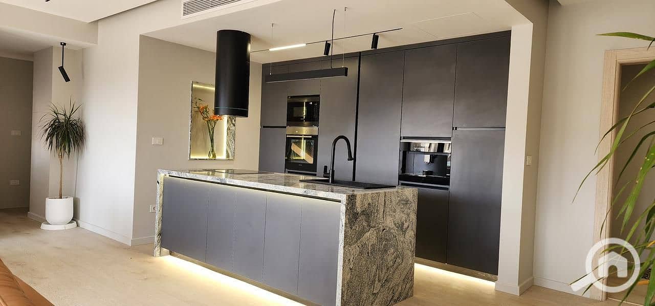 4 534824482_4018998488341090_6363465796738427047_n. jpg