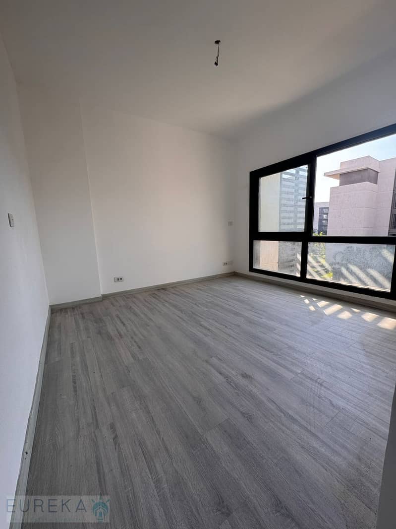 11 PHOTO-2025-11-05-17-54-41. jpg