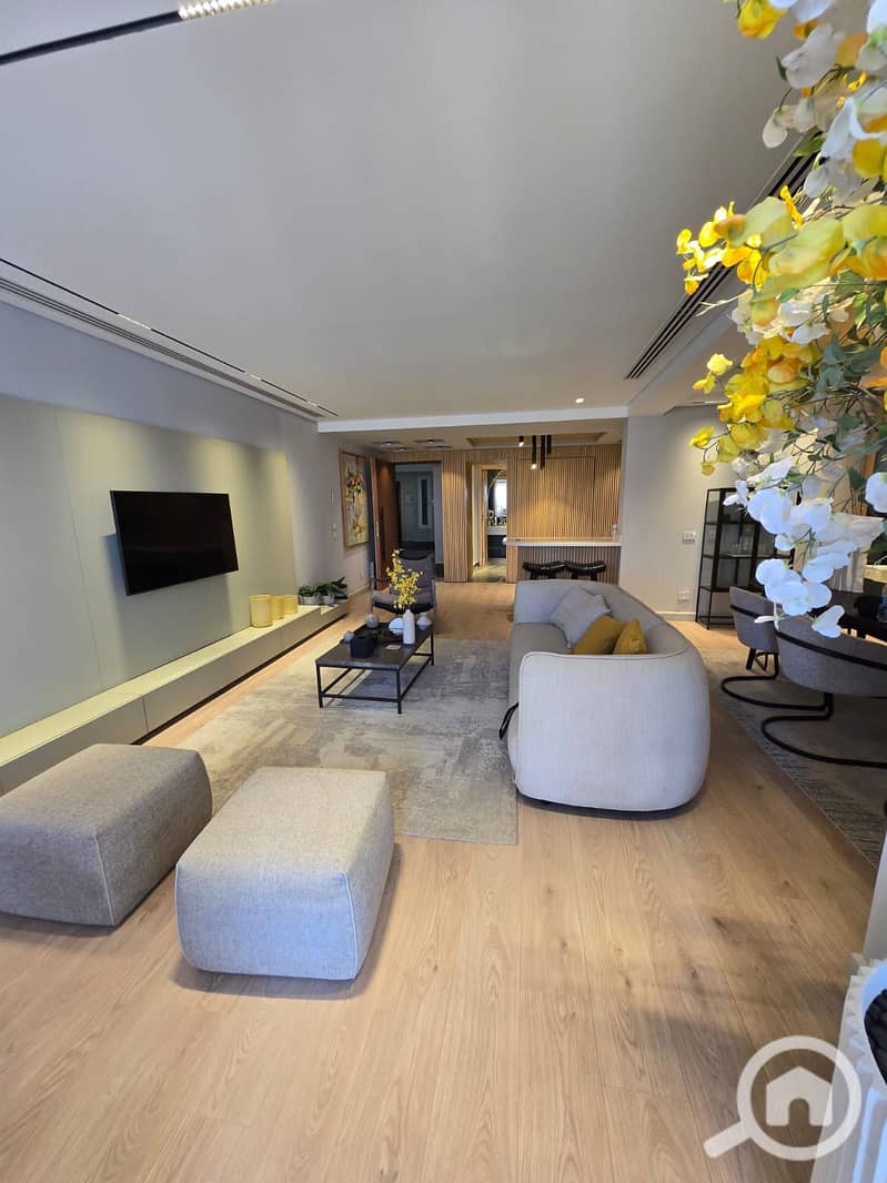 14 WhatsApp Image 2025-08-20 at 17.41. 43_1a9ebf56 - Copy. jpg