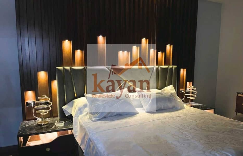 4 0cf0ce02-fe33-4320-bfcb-bf1c94543ff7. jpg