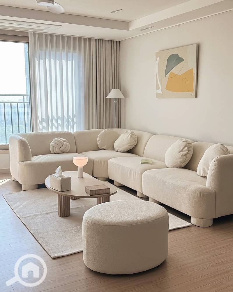 8 492534643_2006983469834698_8134072780907185126_n. jpg