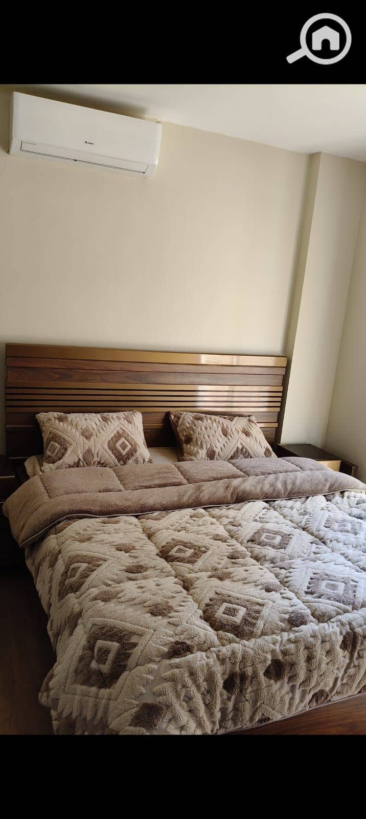 5 1b5b15e7-88ce-4f44-9a63-2a395b4e5ef5. jpg