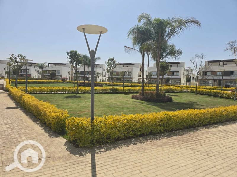 9 ca65c034-1b6f-4a11-b7a1-310914fb3923. jpg