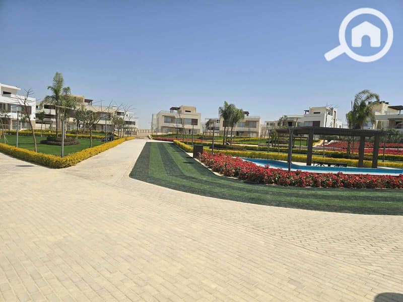 10 e2d6f3e2-b108-48a4-aeb1-17f4590caf51. jpg