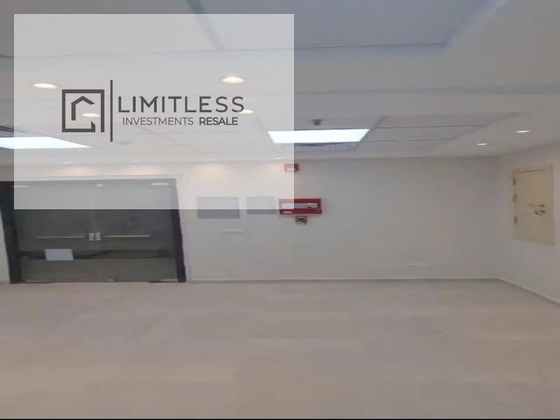 4 WhatsApp Image 2025-10-26 at 7.31. 43 PM (2)_800x600. jpg