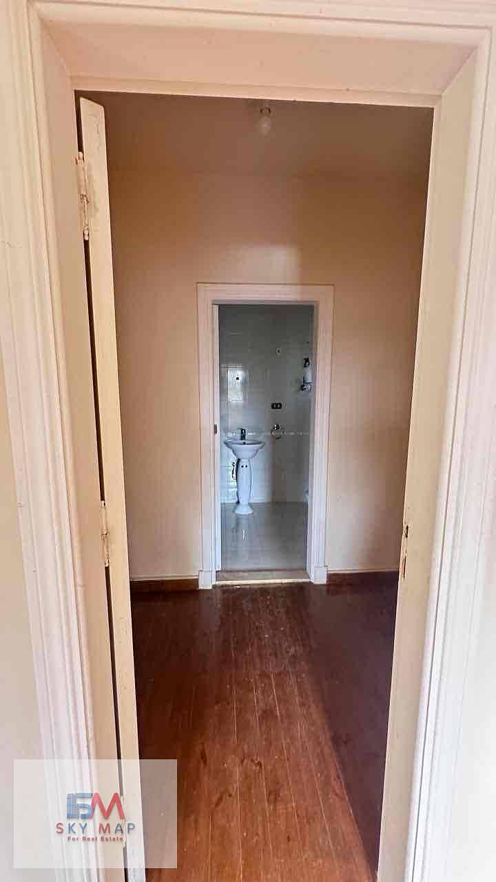 10 b1de9022-8cd2-4f50-bd78-48ca8cc0b866. jpg