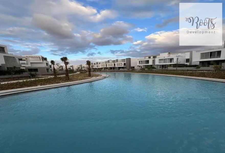 4 8119263-874bco_1600x1090. jpg