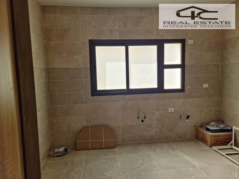 10 WhatsApp Image 2025-11-09 at 13.51. 42. jpeg