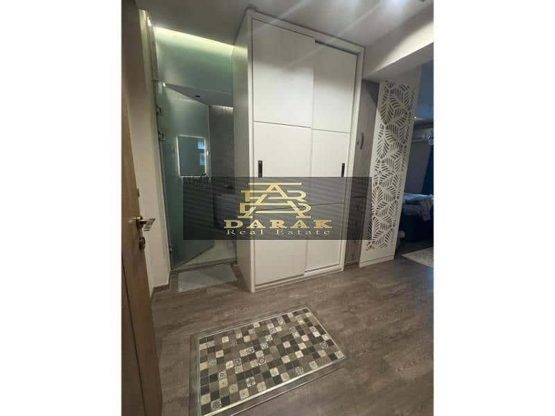 18 fa499b1c-0ad5-4e5b-8a8e-6b238aebf60f. jpg