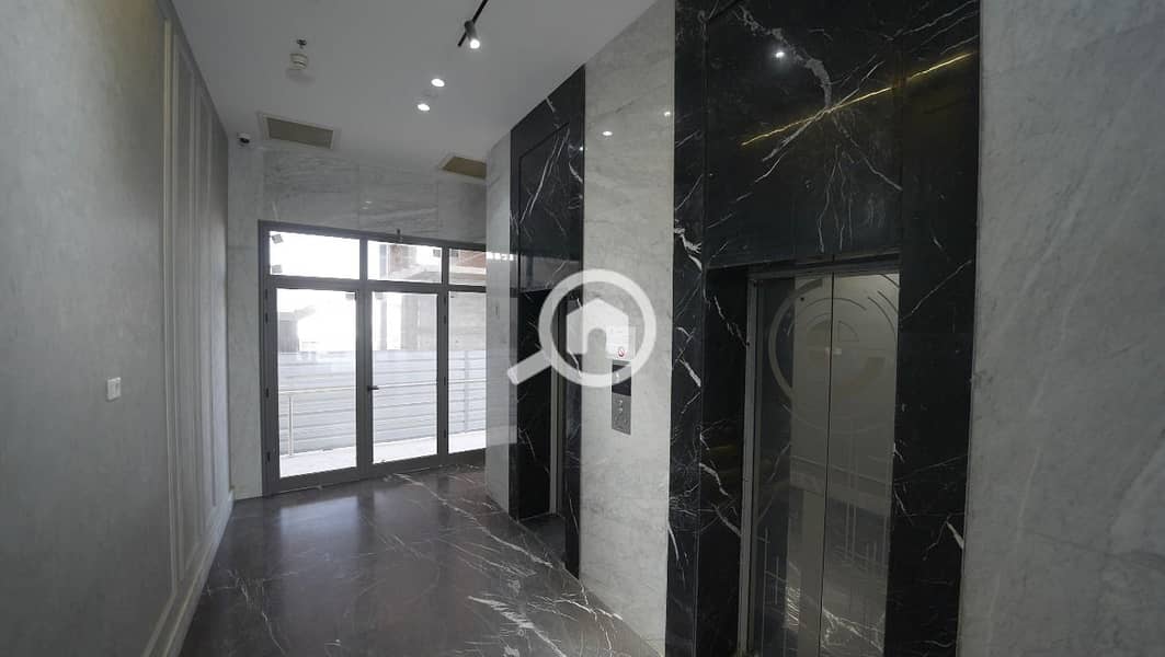 5 WhatsApp Image 2025-11-06 at 16.56. 22 (1). jpeg