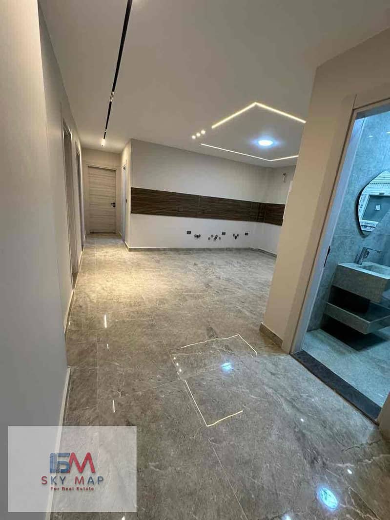 12 8d06a86a-b394-4c02-9ba9-1ca6d1740ba7. jpg