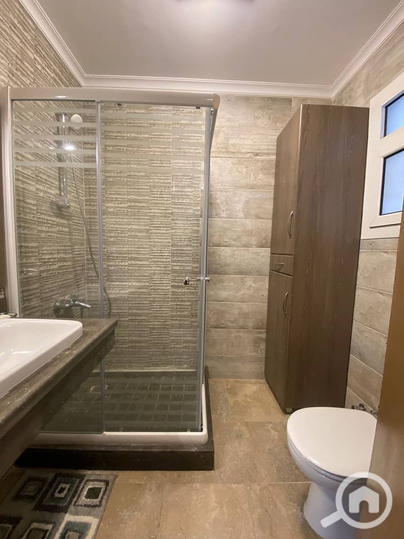 5 baabc05c-3cad-497f-94af-2c452f0af398. jpg