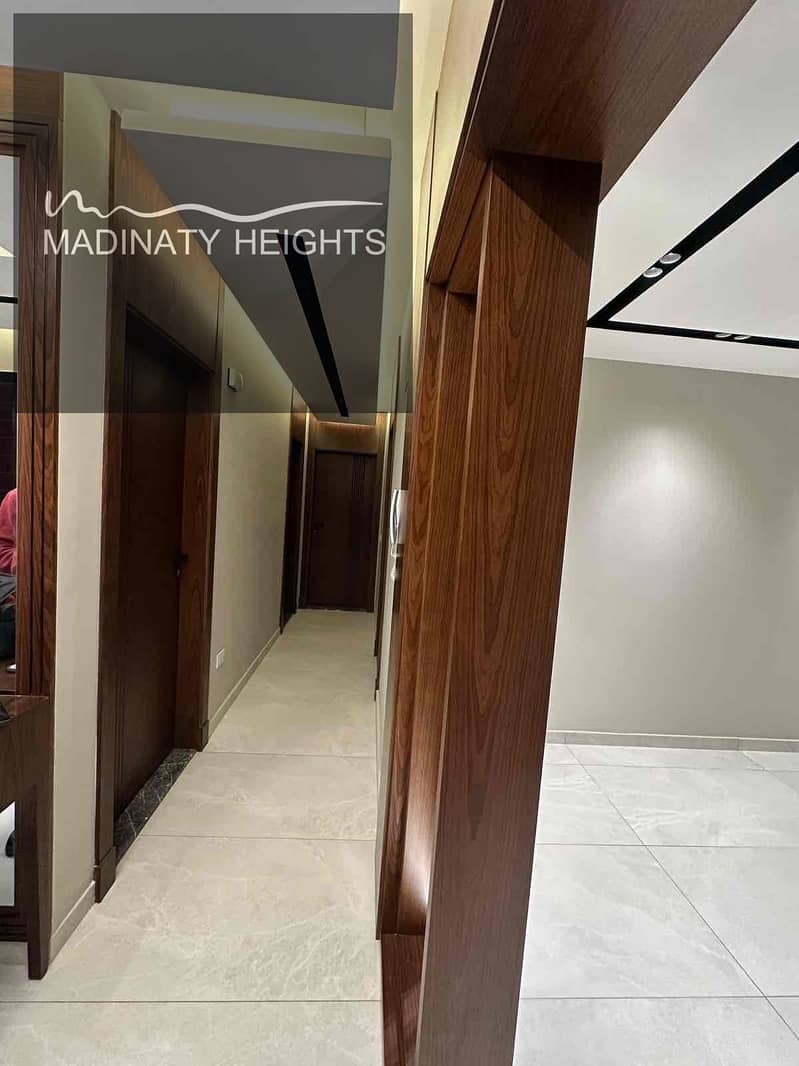 8 65a29c07-b2c3-4445-871c-8d7c57ae6c65. jpg