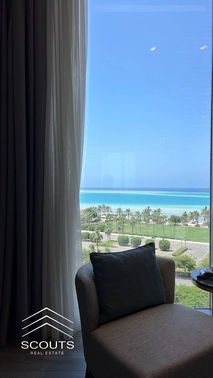 4 746d04f3-fb2f-4aec-b1e4-5d752a05798d. jpeg