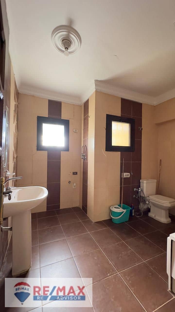 6 WhatsApp Image 2025-11-09 at 2.11. 06 PM (2). jpeg