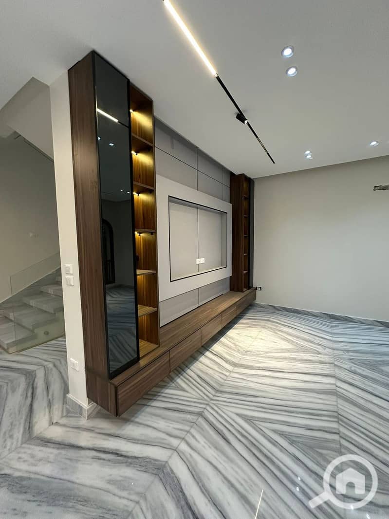 5 3fd7cf45-82a0-447f-9aa7-c30ab7ca1bac. jpeg