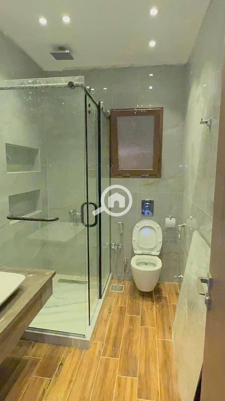 29 f4044767-5294-45ec-8de7-c72c7cc6aea1. jpeg