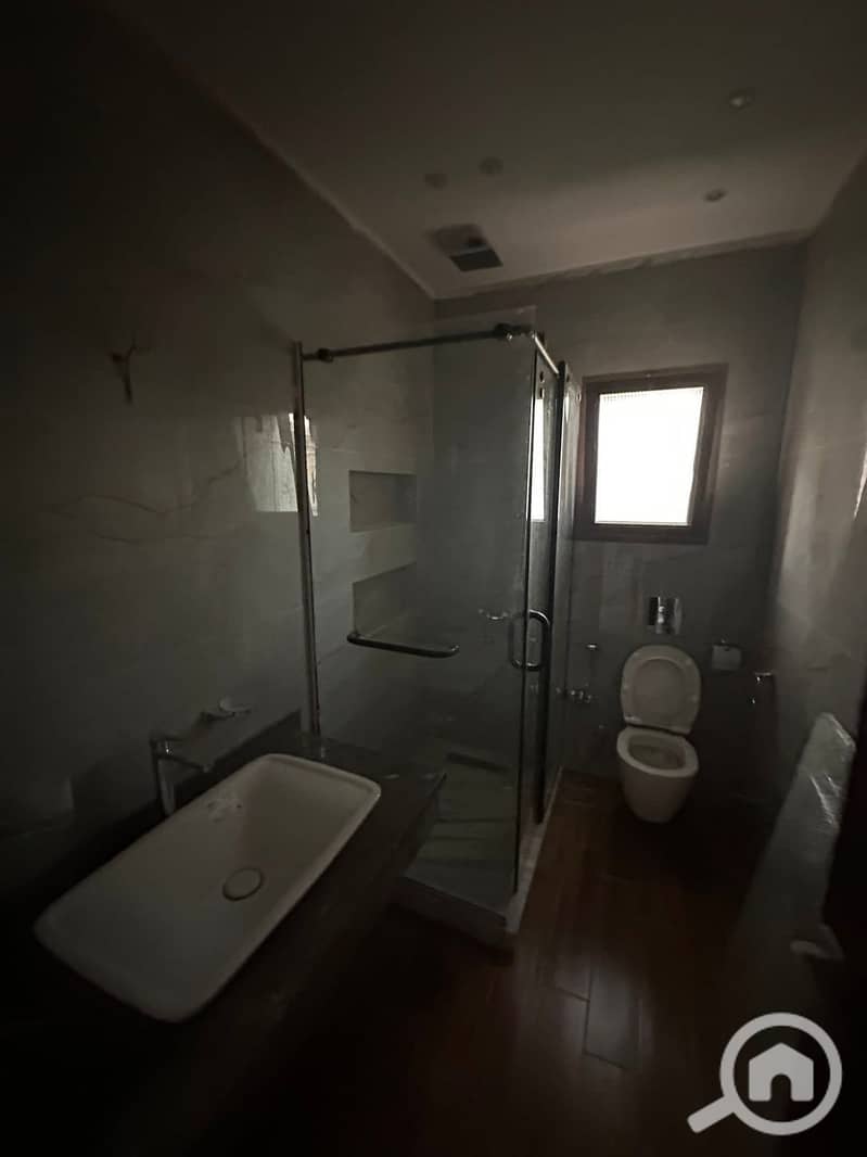 30 fbc83b76-e0ce-4a3c-9661-fcd56b21b107. jpeg