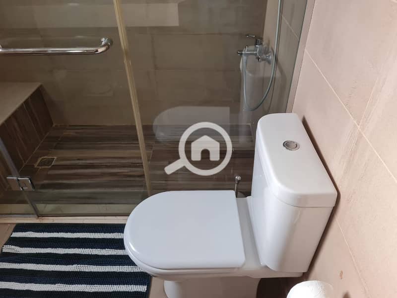 4 ebce9a38-ff75-415b-99bf-e7034ca6103e. jpg