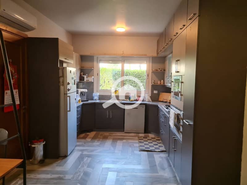 14 53026554-b98b-4a1c-bcf1-79431a64d6d4. jpg