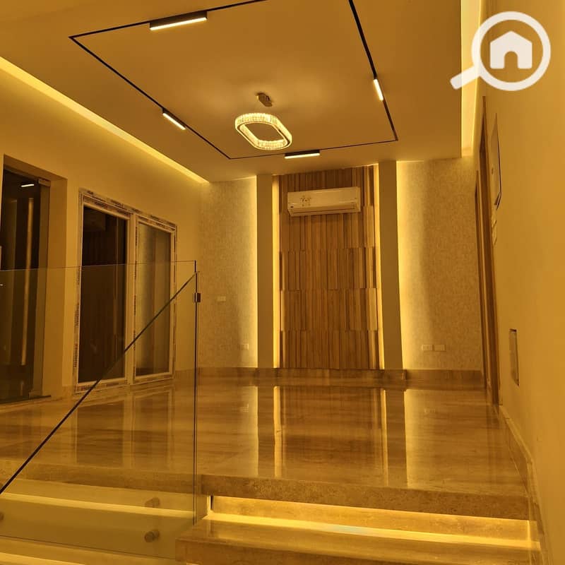 3 6d2eceb9-0351-4238-96c0-911d77b98439. jpg