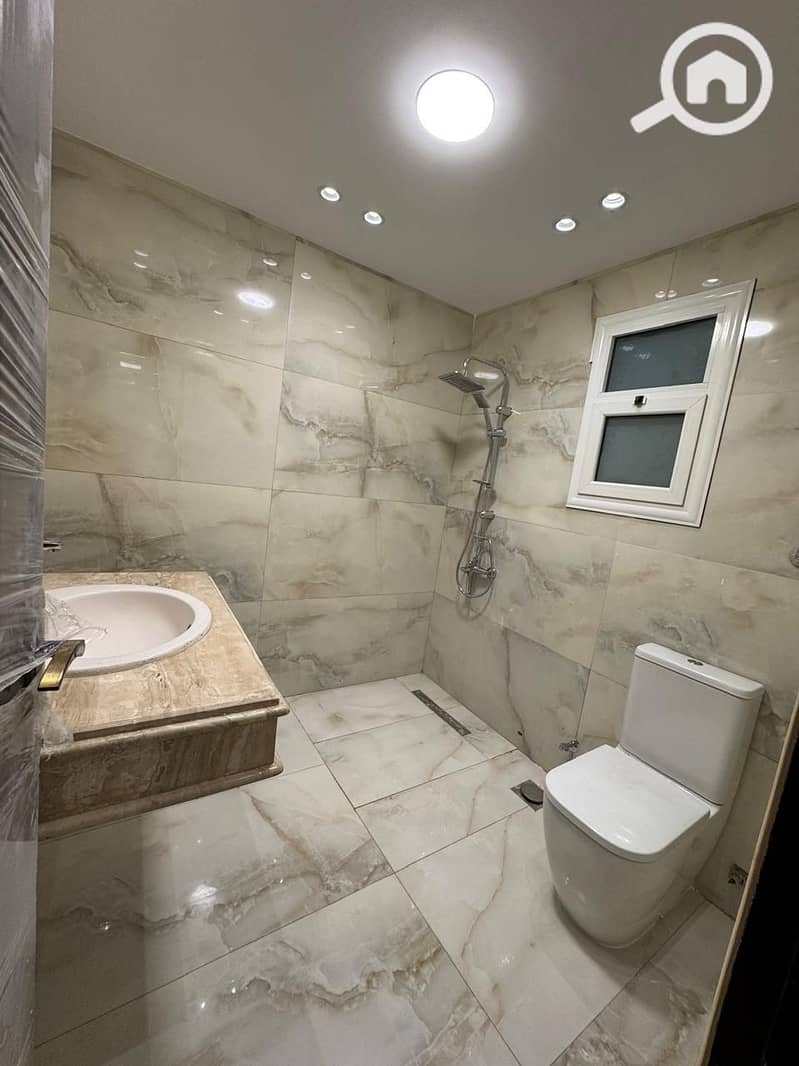 7 c4890f37-2506-4c20-ab05-aba6ccb1e7d9. jpg