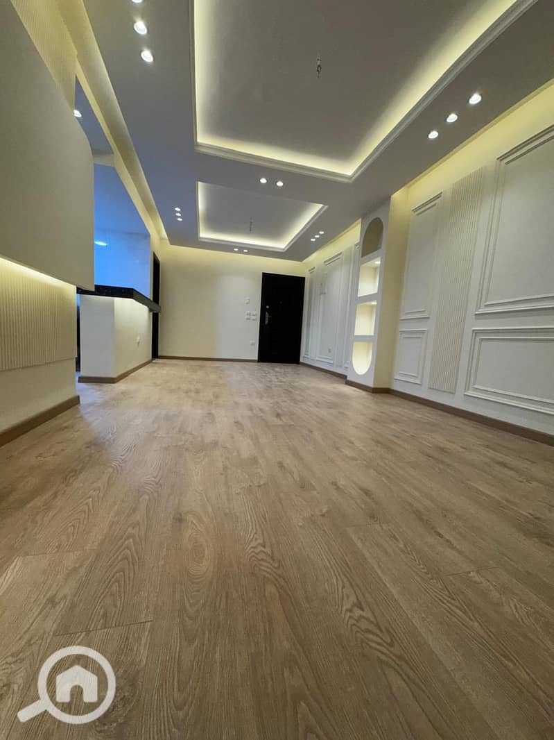 11 060c1980-d925-4211-b066-b5ac53f3b275. jpg