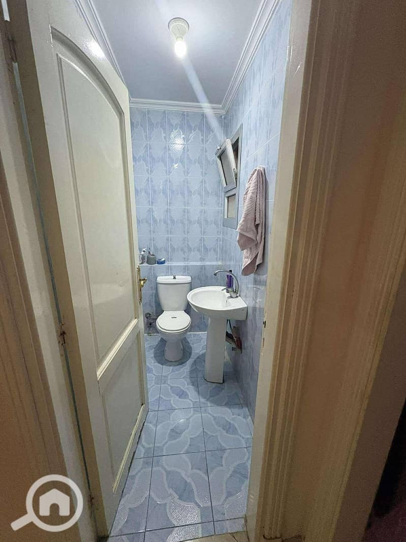 10 b7fa5ca2-ac4c-44b9-8538-d235b03d1429. jpeg