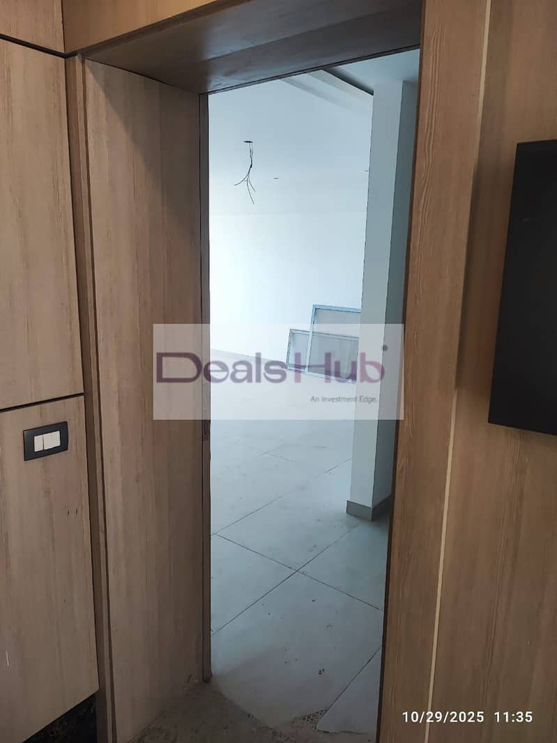 14 8eaaac74-9d3f-4d9f-a10b-74700812a5a4. jpg