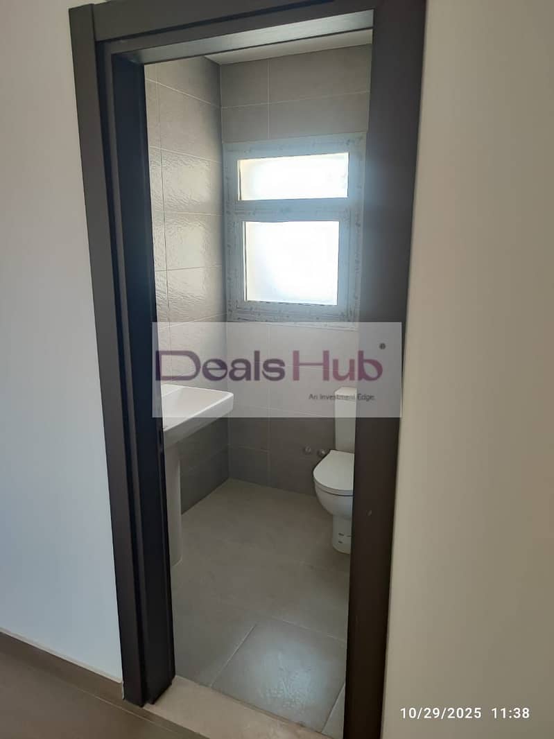 15 068cc41f-98d8-4240-a0c1-02fbee54c81a. jpg