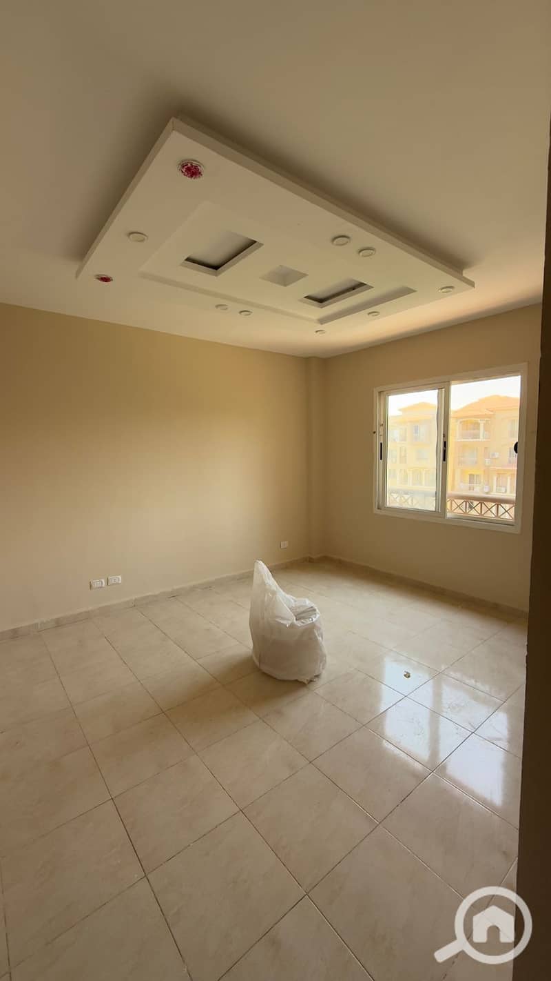 4 f2f5ec69-3c3f-40d0-a899-656c0060b504. jpg