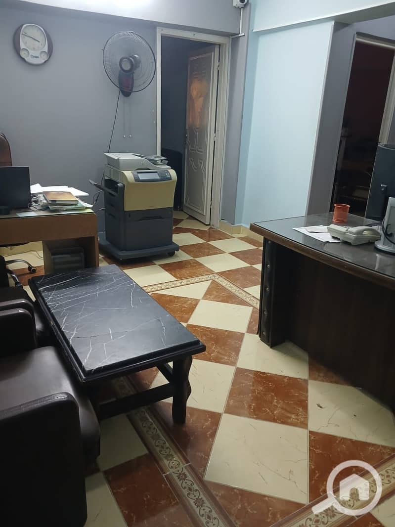 2 e5531437-5f74-49f6-b7c1-318b2683cda2. jpeg