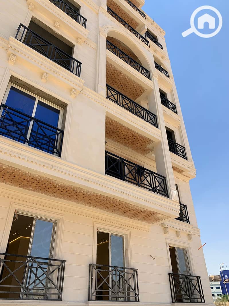 4 653740b6-bff9-40c5-902b-94e192418a83. jpg