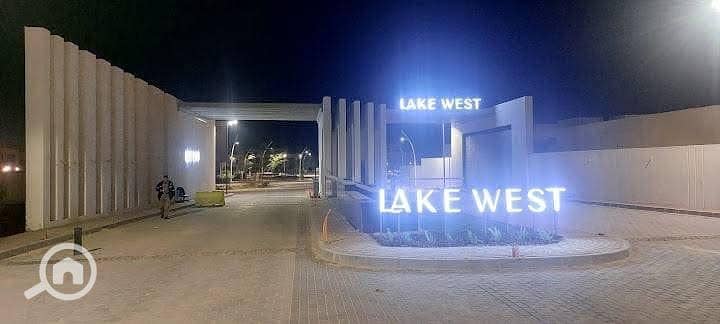 10 494098398_2392993614412985_7747735584415103823_n. jpg