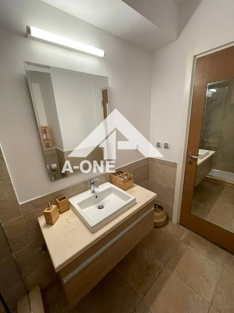 8 e6b21d24-6c32-4ac4-b2a7-0aa77893b31c. jpeg