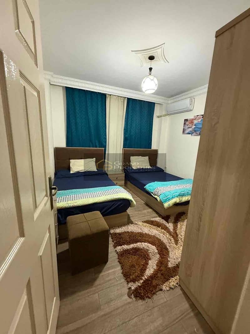 3 84eb7ab0-12c9-4591-8c00-3713a98cbc35. jpg