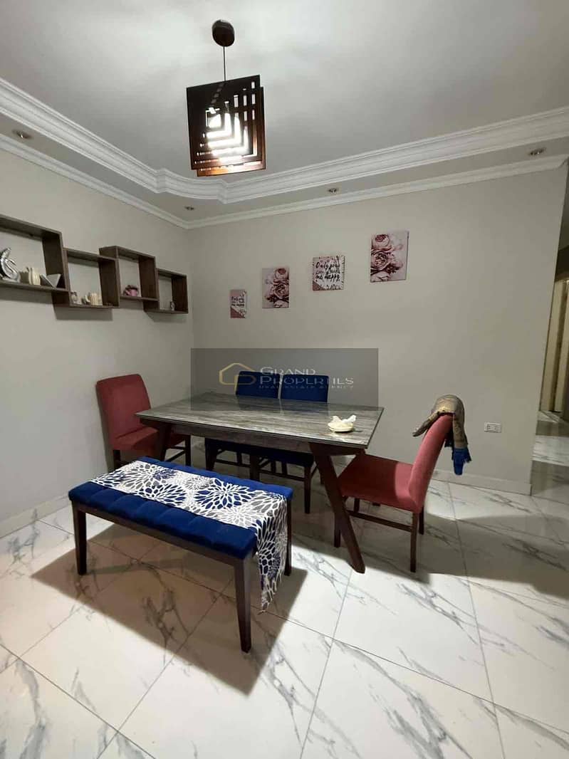 7 8337f104-6d69-42c5-9680-0ec8770afdee. jpg