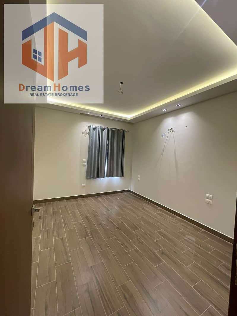 5 13fc3015-526f-4862-b161-2b1fb6343d72. jpg