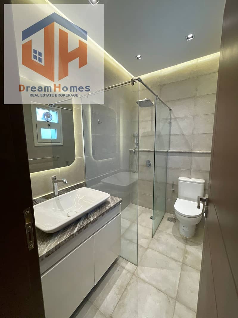 9 e0eb239a-3d93-4878-927b-40b4f861a5e2. jpg