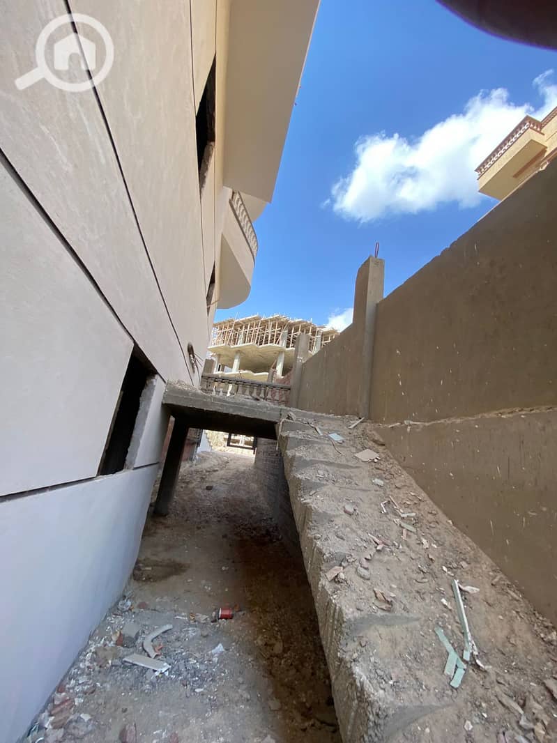 2 WhatsApp Image 2025-10-05 at 2.35. 19 PM (1). jpeg