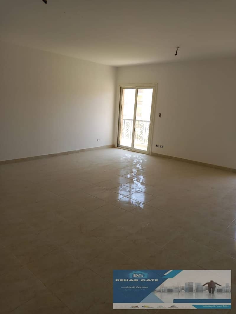 4 e2ac158e-75db-4856-a700-e11dc41b0df0. jpg