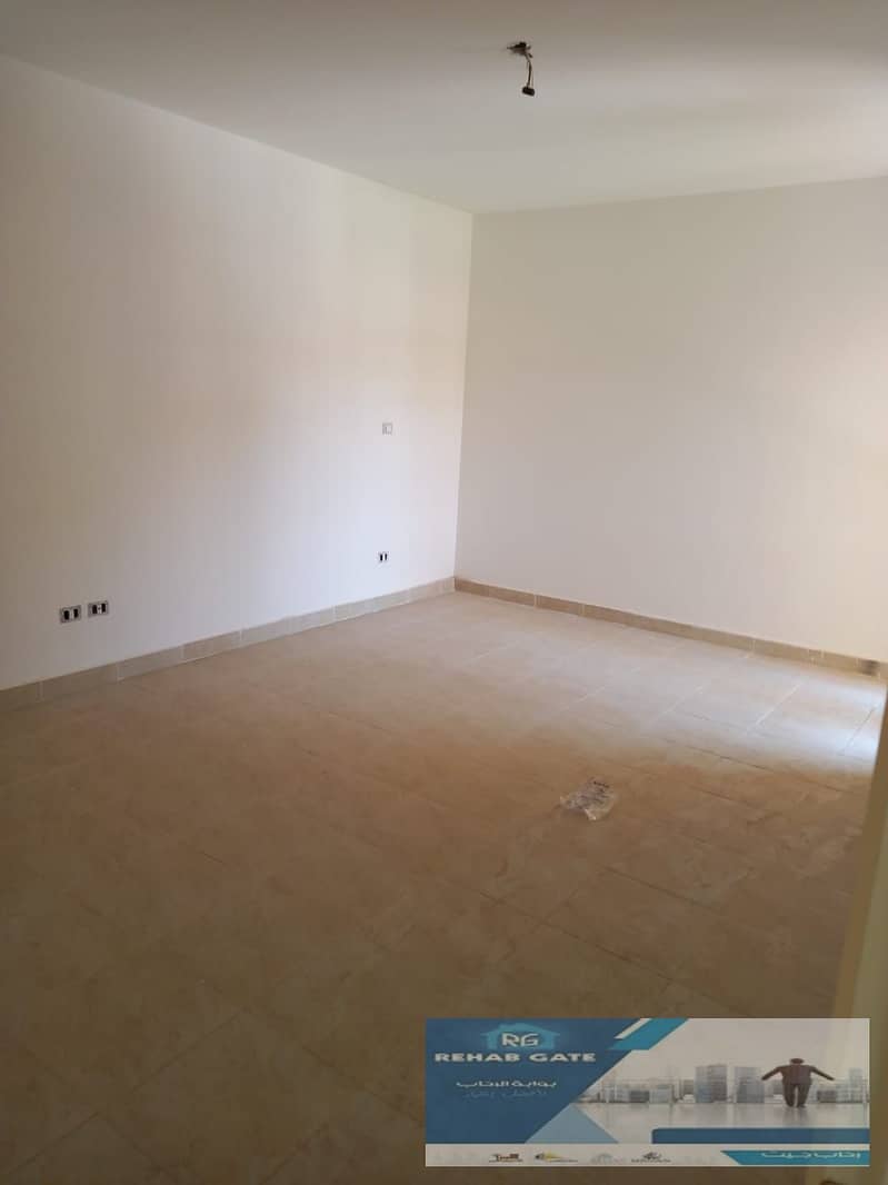 7 00c851fc-ff16-4edc-b909-a4fb4ee10255. jpg